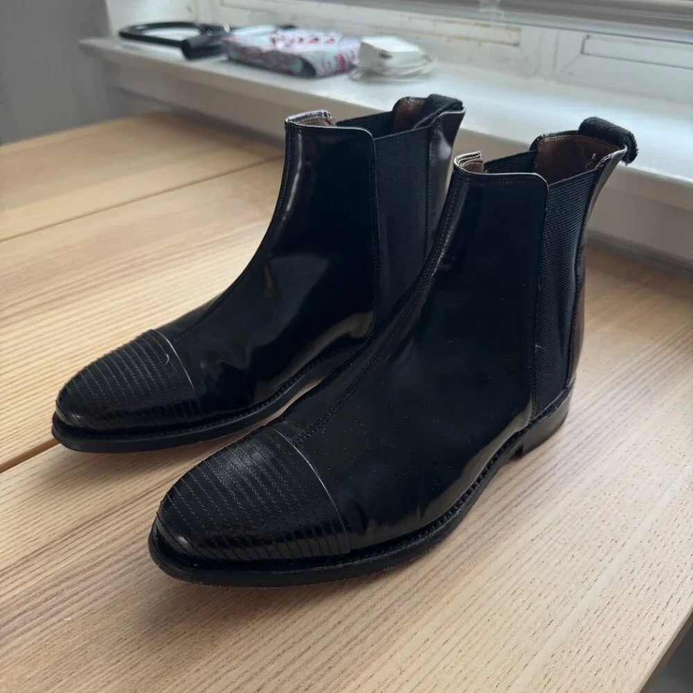 Grenson Women's black patent leather chelsea boots - Picture 7 of 9
